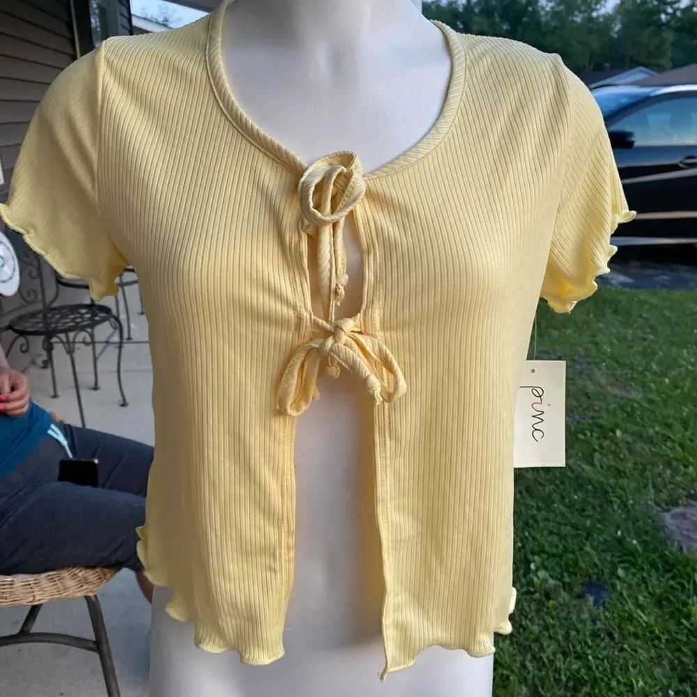 Woman’s crop top